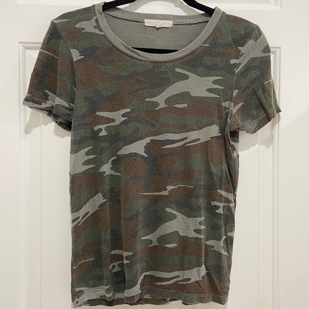TRULY MADLY DEEPLY Camouflage Short Sleeve T-shirt